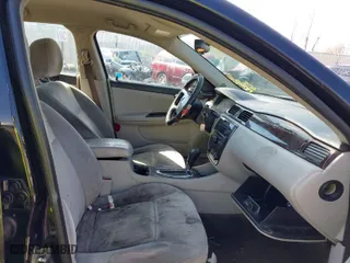 2012 Chevrolet Impala LT Fleet with VIN 2G1WG5E39C1274708, listed as a IAAI auction lot 41968864 with 220,808 mi miles. Bid and sale history available at carsss.com. Image 5.