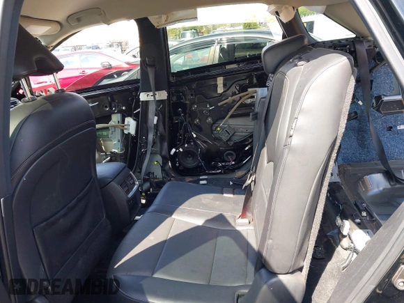 2022 Infiniti QX50 Pure z VIN 3PCAJ5AA4NF107602, wystawiony jako IAAI lot #42147112 z przebiegiem 60 872 mil mil oraz . Historia ofert i sprzedaży dostępna na DreamBid. Obrazek 8.