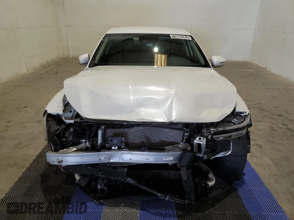 2023 Genesis G70 2.0T with VIN KMTG34TA2PU127340, listed as a Copart auction lot 75685363 with 8,201 mi miles and Non Repairable. Bid and sale history available at DreamBid. Image 5.