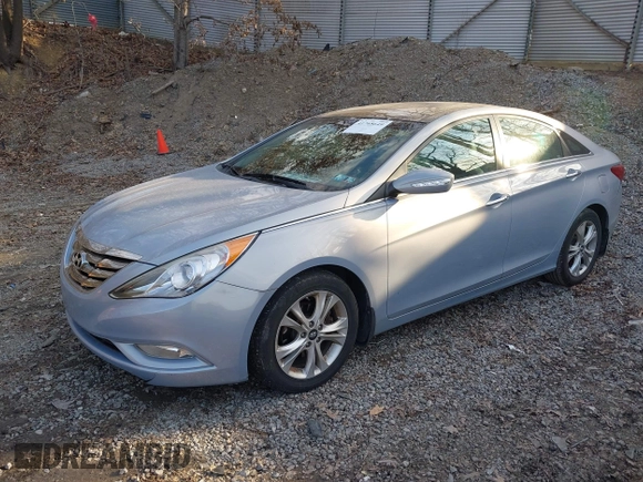 2013 Hyundai Sonata Limited with VIN 5NPEC4ACXDH516663, listed as a IAAI auction lot 41768649 with 57,983 mi miles and . Bid and sale history available at carsss.com. Image 17.