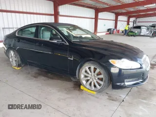2011 Jaguar XF Premium z VIN SAJWA0GB8BLR82569, wystawiony jako IAAI lot #42024636 z przebiegiem Nie podano mil oraz . Historia ofert i sprzedaży dostępna na DreamBid. Obrazek 1.