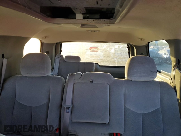 2006 GMC Yukon SLE with VIN 1GKEC13T76R117107, listed as a Copart auction lot 75003704 with 193,284 mi miles and Salvage Title. Bid and sale history available at carsss.com. Image 10.