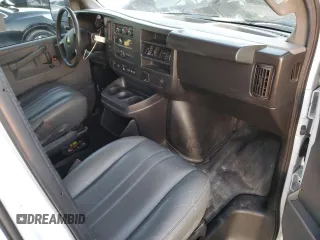 2019 Chevrolet Express Cargo with VIN 1GCWGAFP4K1284942, listed as a Copart auction lot 87129104 with 214,850 mi miles and Clean title. Bid and sale history available at DreamBid. Image 8.