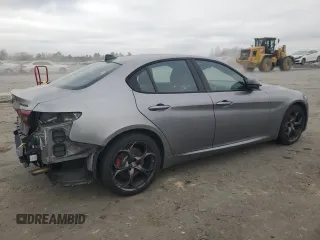 2021 Alfa Romeo Giulia Ti z VIN ZARFANBN5M7643959, wystawiony jako Copart lot #48424255 z przebiegiem 62 075 mil mil oraz Szkoda całkowita • Salvage title. Historia ofert i sprzedaży dostępna na DreamBid. Obrazek 3.