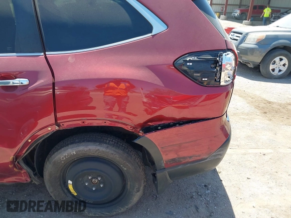 2021 Subaru Ascent Touring z VIN 4S4WMARD3M3464619, wystawiony jako IAAI lot #42259846 z przebiegiem 30 696 mil mil oraz . Historia ofert i sprzedaży dostępna na DreamBid. Obrazek 6.