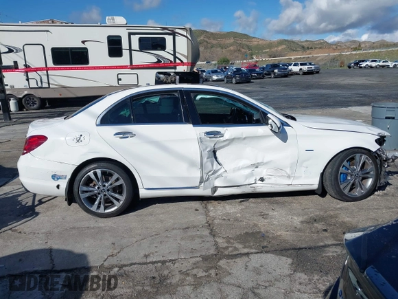 2017 Mercedes-Benz C 350e with VIN 55SWF4HB9HU223865, listed as a IAAI auction lot 38710421 with Not Provided miles and . Bid and sale history available at DreamBid. Image 13.