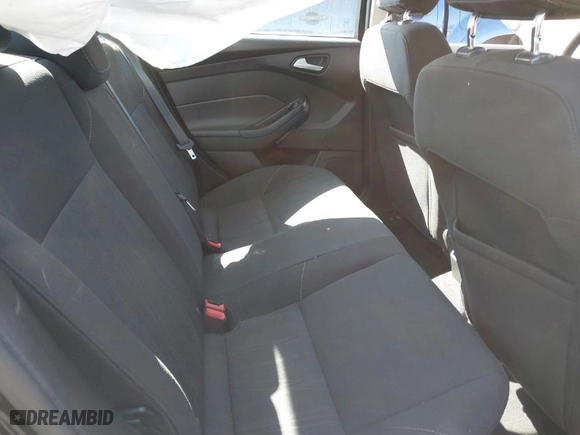 2017 Ford Focus SE with VIN 1FADP3FEXHL285100, listed as a IAAI auction lot 41631354 with 33,371 mi miles. Bid and sale history available at carsss.com. Image 8.