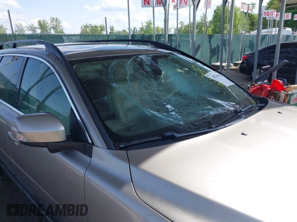 2012 Volvo XC70 T6 z VIN YV4902BZ1C1143307, wystawiony jako IAAI lot #42140146 z przebiegiem 173 106 mil mil oraz . Historia ofert i sprzedaży dostępna na DreamBid. Obrazek 6.