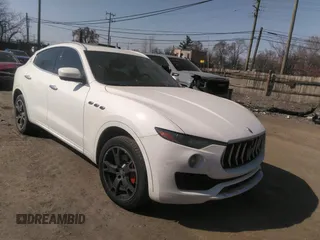 2017 Maserati Levante with VIN ZN661XUS2HX228160, listed as a IAAI auction lot 41830283 with 95,903 mi miles. Bid and sale history available at carsss.com. Image 1.