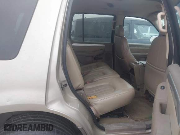 2004 Mercury Mountaineer with VIN 4M2ZU66K24UJ23993, listed as a IAAI auction lot 41604406 with 173,346 mi miles. Bid and sale history available at carsss.com. Image 8.