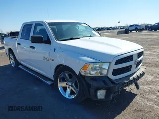 2013 Ram 1500 Express z VIN 1C6RR6KT2DS684378, wystawiony jako IAAI lot #41749251 z przebiegiem 194 876 mil mil oraz . Historia ofert i sprzedaży dostępna na DreamBid. Obrazek 1.