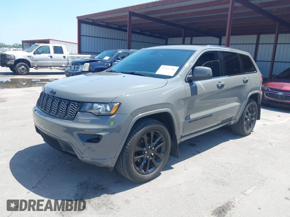 2020 Jeep Grand Cherokee Altitude with VIN 1C4RJFAG3LC141313, listed as a IAAI auction lot 41925706 with 61,000 mi miles. Bid and sale history available at carsss.com. Image 17.