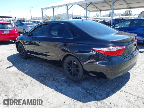 2017 Toyota Camry XLE z VIN 4T1BF1FK6HU370827, wystawiony jako IAAI lot #41870412 z przebiegiem 95 975 mil mil oraz . Historia ofert i sprzedaży dostępna na DreamBid. Obrazek 3.