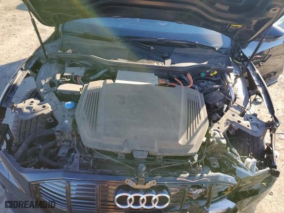 2022 Audi e-tron Premium with VIN WA1AAAGE3NB030477, listed as a Copart auction lot 45118825 with 59,393 mi miles and Salvage Title. Bid and sale history available at carsss.com. Image 12.