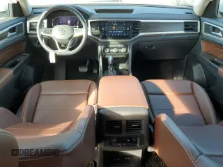 2022 Volkswagen Atlas SE with VIN 1V2JR2CA6NC558188, listed as a Copart auction lot 44167285 with 29,581 mi miles and Salvage title. Bid and sale history available at DreamBid. Image 8.