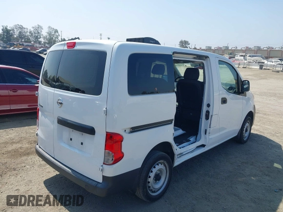 2019 Nissan NV200 SV with VIN 3N6CM0KN4KK710439, listed as a IAAI auction lot 42648330 with 33,060 mi miles and . Bid and sale history available at DreamBid. Image 4.