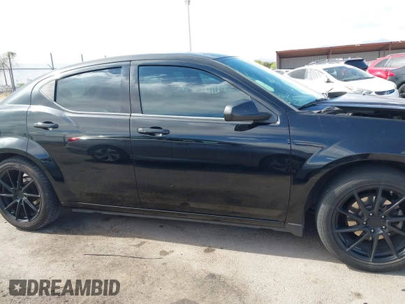 2014 Dodge Avenger SE z VIN 1C3CDZAGXEN130092, wystawiony jako IAAI lot #42216767 z przebiegiem 131 177 mil mil oraz . Historia ofert i sprzedaży dostępna na DreamBid. Obrazek 14.