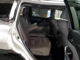 2018 Toyota Highlander Hybrid Limited with VIN 5TDDGRFH7JS040153, listed as a Copart auction lot 55500815 with 62,739 mi miles and Salvage title. Bid and sale history available at DreamBid. Image 11.