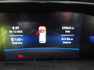 2023 Volkswagen Jetta SE z VIN 3VW7M7BUXPM061694, wystawiony jako IAAI lot #42231342 z przebiegiem 39 063 mil mil oraz . Historia ofert i sprzedaży dostępna na DreamBid. Obrazek 15.