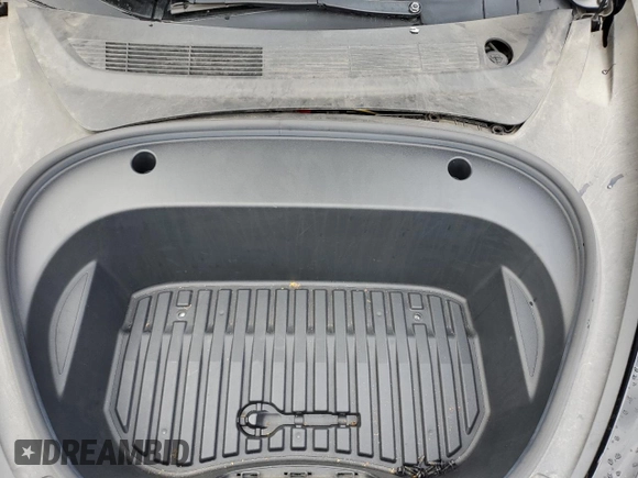 2023 Tesla Model 3 z VIN 5YJ3E1EA0PF451513, wystawiony jako Copart lot #51606425 z przebiegiem 58 482 mil mil oraz Szkoda całkowita • Salvage title. Historia ofert i sprzedaży dostępna na DreamBid. Obrazek 12.
