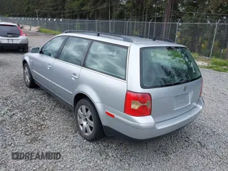 2003 Volkswagen Passat GLX z VIN WVWYH63B73E070842, wystawiony jako IAAI lot #42272467 z przebiegiem 147 851 mil mil oraz . Historia ofert i sprzedaży dostępna na DreamBid. Obrazek 3.