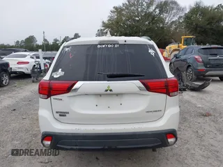 2018 Mitsubishi Outlander SE with VIN JA4AD3A39JZ019334, listed as a IAAI auction lot 41442138 with 154,978 mi miles and . Bid and sale history available at DreamBid. Image 17.