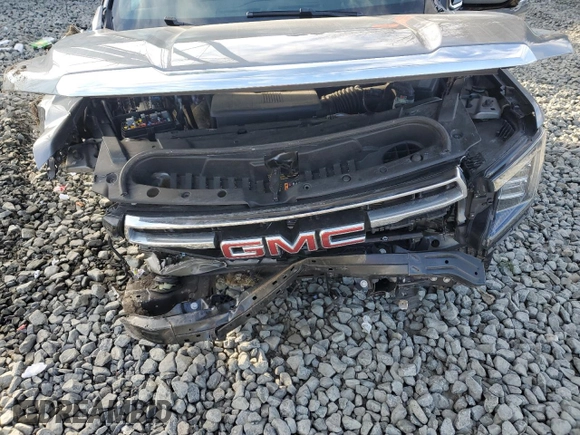 2021 GMC Yukon SLT with VIN 1GKS2BKD5MR203924, listed as a Copart auction lot 46056185 with 0 mi miles and Salvage Title. Bid and sale history available at carsss.com. Image 13.