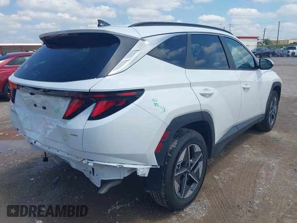 2025 Hyundai Tucson SEL with VIN 5NMJBCDE7SH496648, listed as a IAAI auction lot 42204406 with 7,602 mi miles and . Bid and sale history available at carsss.com. Image 4.