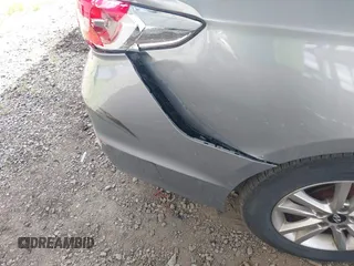 2017 Hyundai Sonata 2.4L z VIN 5NPE24AF7HH572904, wystawiony jako IAAI lot #42193616 z przebiegiem 122 229 mil mil oraz . Historia ofert i sprzedaży dostępna na DreamBid. Obrazek 17.