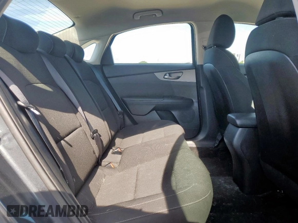 2021 Kia Forte LXS with VIN 3KPF24ADXME353971, listed as a Copart auction lot 57794745 with 51,638 mi miles and Salvage title. Bid and sale history available at DreamBid. Image 10.
