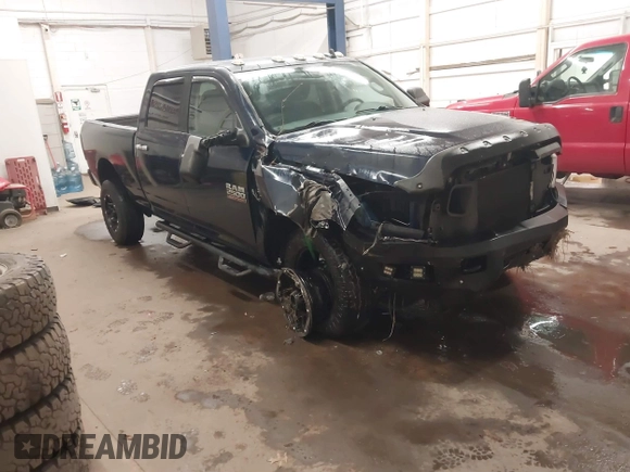 2018 Ram 2500 Big Horn with VIN 3C6UR5DLXJG233378, listed as a IAAI auction lot 41007365 with 96,371 mi miles. Bid and sale history available at carsss.com. Image 1.