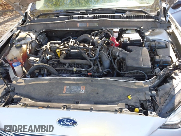 2019 Ford Fusion SE with VIN 3FA6P0HD0KR192915, listed as a IAAI auction lot 41980996 with 128,336 mi miles. Bid and sale history available at carsss.com. Image 10.