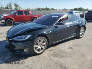 2020 Tesla Model S Performance with VIN 5YJSA1E49LF398581, listed as a Copart auction lot 50723735 with 28,534 mi miles and Salvage title. Bid and sale history available at DreamBid. Image 1.