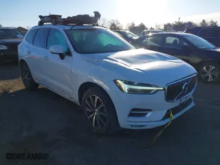 2020 Volvo XC60 Inscription with VIN YV4102RL8L1544836, listed as a IAAI auction lot 41394627 with 34,651 mi miles. Bid and sale history available at carsss.com. Image 1.
