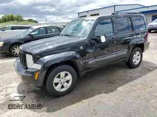 2010 Jeep Liberty Sport z VIN 1J4PN2GKXAW150497, wystawiony jako Copart lot #58060845 z przebiegiem 165 752 mil mil oraz Czysty tytuł • Clean title. Historia ofert i sprzedaży dostępna na DreamBid. Obrazek 1.