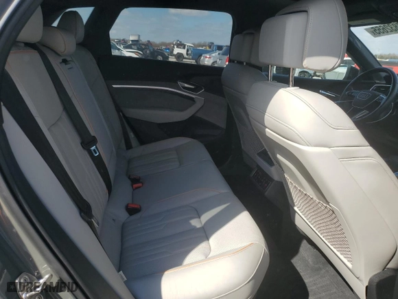 2022 Audi e-tron Chronos with VIN WA1VABGE7NB023359, listed as a Copart auction lot 47832655 with 25,759 mi miles and Clean Title. Bid and sale history available at carsss.com. Image 11.