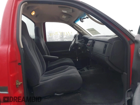 2004 Dodge Dakota with VIN 1D7FL16K14S535595, listed as a IAAI auction lot 41553641 with 110,223 mi miles. Bid and sale history available at carsss.com. Image 5.