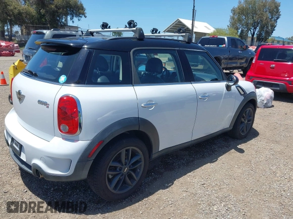 2014 MINI Countryman S с VIN WMWZC3C56EWP52407, выставлен на аукционе IAAI как лот 42255716 с пробегом 74 943 миль миль и . История ставок и продаж доступна на DreamBid. Изображение 4.
