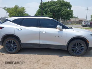 2021 Chevrolet Blazer LT с VIN 3GNKBCRS5MS563186, выставлен на аукционе IAAI как лот 42282938 с пробегом 54 410 миль миль и . История ставок и продаж доступна на DreamBid. Изображение 13.