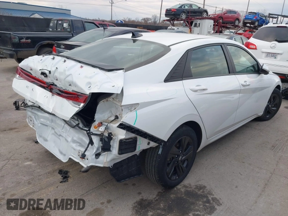 2022 Hyundai Elantra SEL with VIN 5NPLM4AG3NH060174, listed as a IAAI auction lot 41891250 with 24,326 mi miles and . Bid and sale history available at DreamBid. Image 4.