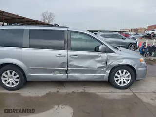 2014 Chrysler Town & Country Touring with VIN 2C4RC1BG0ER234277, listed as a IAAI auction lot 41441067 with 94,314 mi miles. Bid and sale history available at carsss.com. Image 6.
