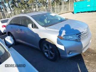 2010 Toyota Venza with VIN 4T3BK3BB7AU041242, listed as a IAAI auction lot 41419915 with 266,943 mi miles. Bid and sale history available at carsss.com. Image 1.