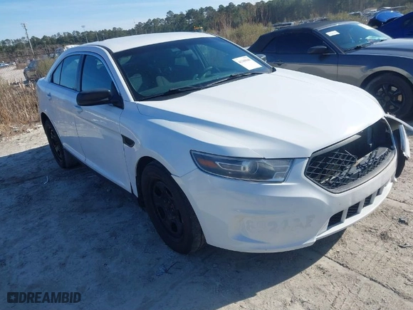 2016 Ford Police Interceptor Sedan with VIN 1FAHP2L89GG138378, listed as a IAAI auction lot 41340948 with 79,462 mi miles. Bid and sale history available at carsss.com. Image 1.
