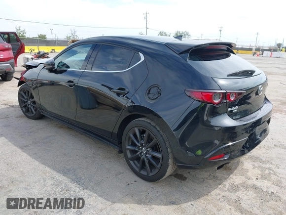 2021 Mazda 3 Premium Plus z VIN JM1BPBNY2M1403797, wystawiony jako IAAI lot #42031637 z przebiegiem Nie podano mil oraz . Historia ofert i sprzedaży dostępna na DreamBid. Obrazek 3.