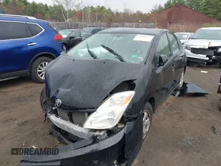 2005 Toyota Prius with VIN JTDKB20U753045590, listed as a IAAI auction lot 42058347 with 195,794 mi miles. Bid and sale history available at carsss.com. Image 2.