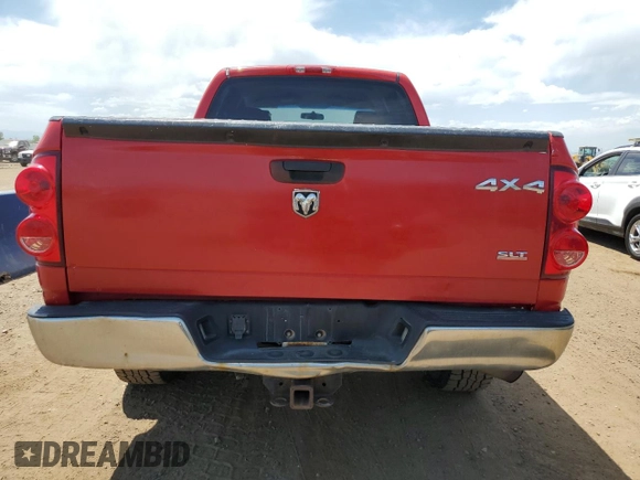 2008 Dodge 1500 SLT z VIN 1D7HU18N88S606861, wystawiony jako Copart lot #61357645 z przebiegiem 181 896 mil mil oraz Czysty tytuł • Clean title. Historia ofert i sprzedaży dostępna na DreamBid. Obrazek 6.