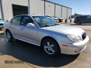 2004 Hyundai Sonata with VIN KMHWF25H54A933830, listed as a Copart auction lot 73734094 with 139,852 mi miles and Non Repairable. Bid and sale history available at carsss.com. Image 4.