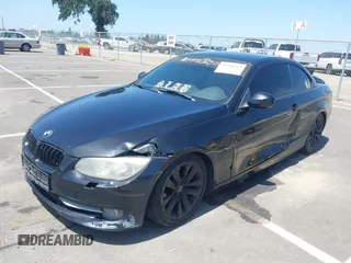 2011 BMW 3 Series 328i z VIN WBADW7C58BE544829, wystawiony jako IAAI lot #42244717 z przebiegiem 248 714 mil mil oraz . Historia ofert i sprzedaży dostępna na DreamBid. Obrazek 2.