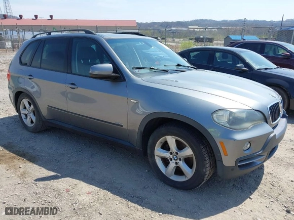 2007 BMW X5 3.0si with VIN 5UXFE43557L013585, listed as a IAAI auction lot 42081447 with 0 mi miles. Bid and sale history available at carsss.com. Image 1.