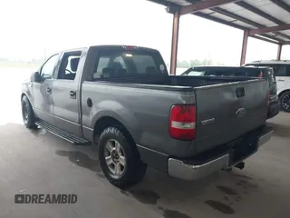 2004 Ford F-150 XLT z VIN 1FTRW12W74KD10296, wystawiony jako IAAI lot #42083746 z przebiegiem 170 500 mil mil oraz . Historia ofert i sprzedaży dostępna na DreamBid. Obrazek 3.